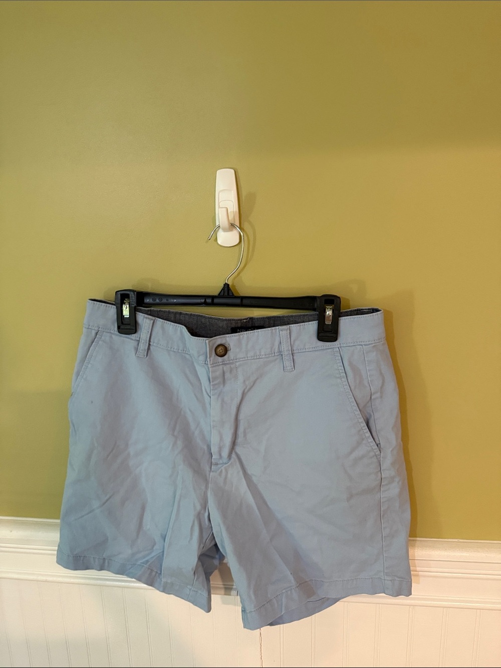 Men's Size 32W Nautica Light Blue Cotton Blend Flat Front Shorts